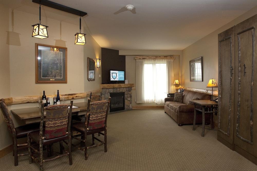 Hope Lake Lodge & Indoor Waterpark Cortland Dış mekan fotoğraf