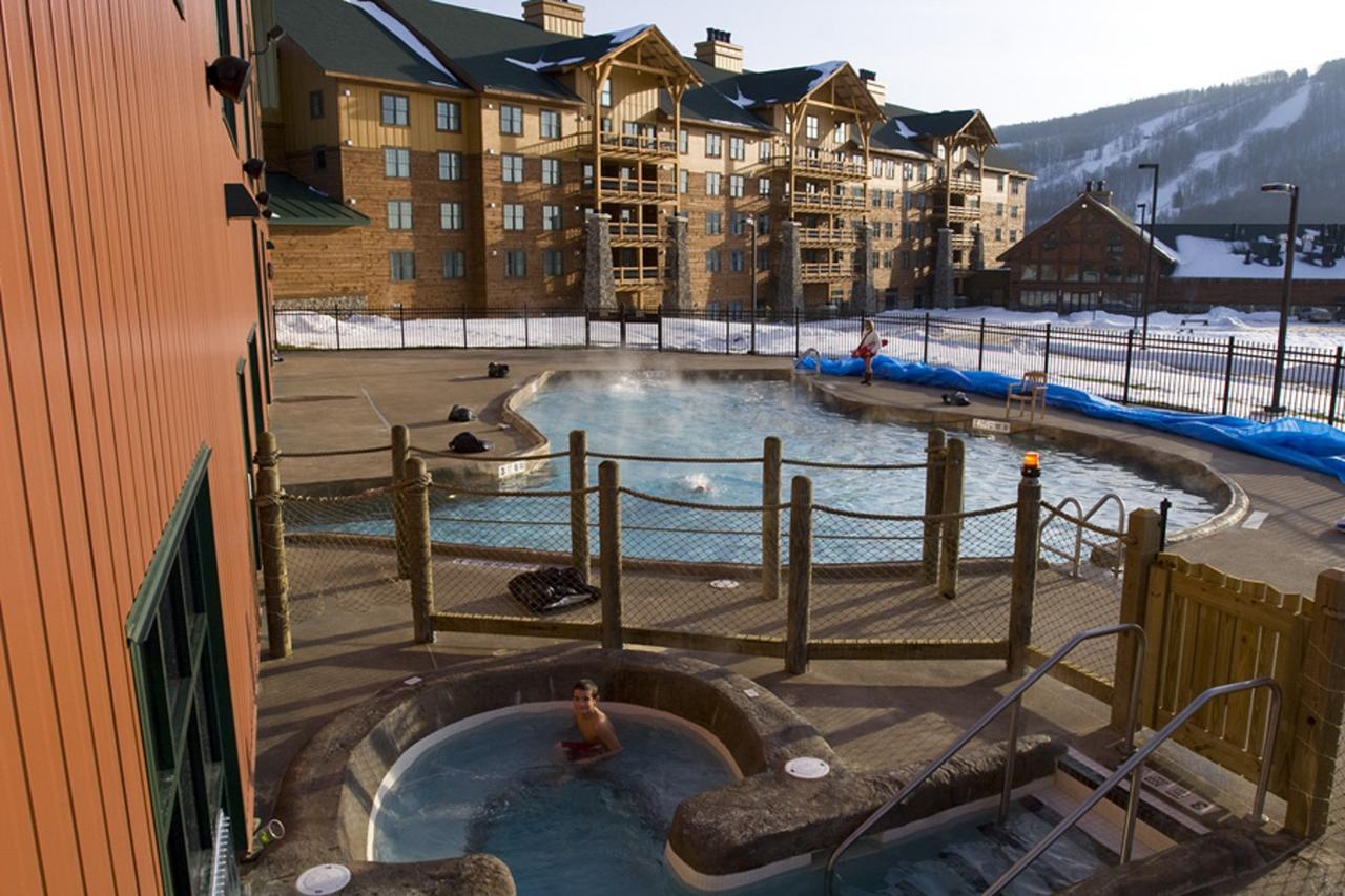 Hope Lake Lodge & Indoor Waterpark Cortland Dış mekan fotoğraf